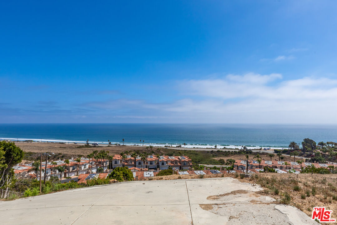 31113 Bailard Road, Unit A Malibu, CA 90265 - Photo 1 of 29