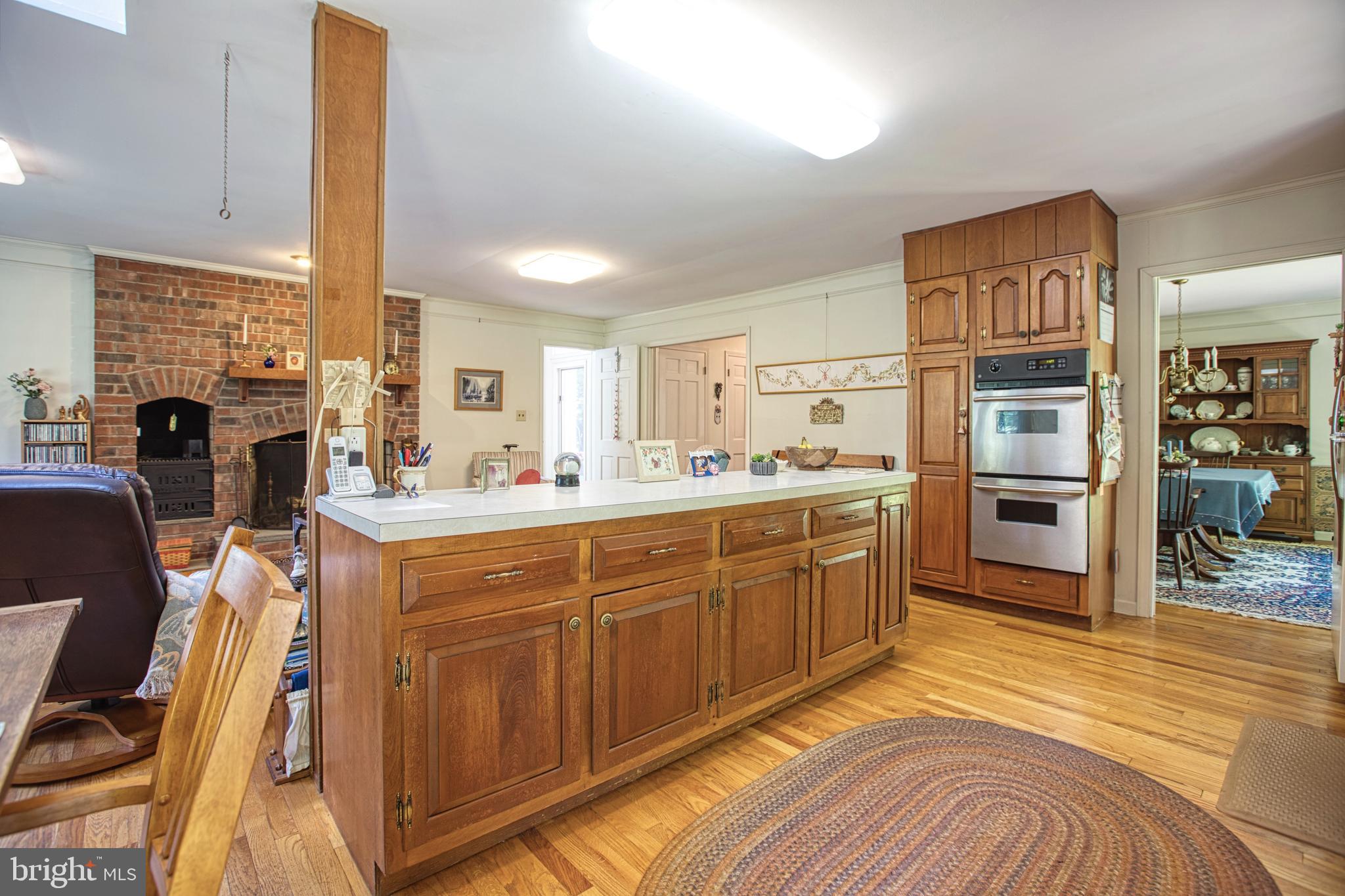 4 Sunset Road Lawrenceville, NJ 08648 - Photo 22 of 43 Kitchen island