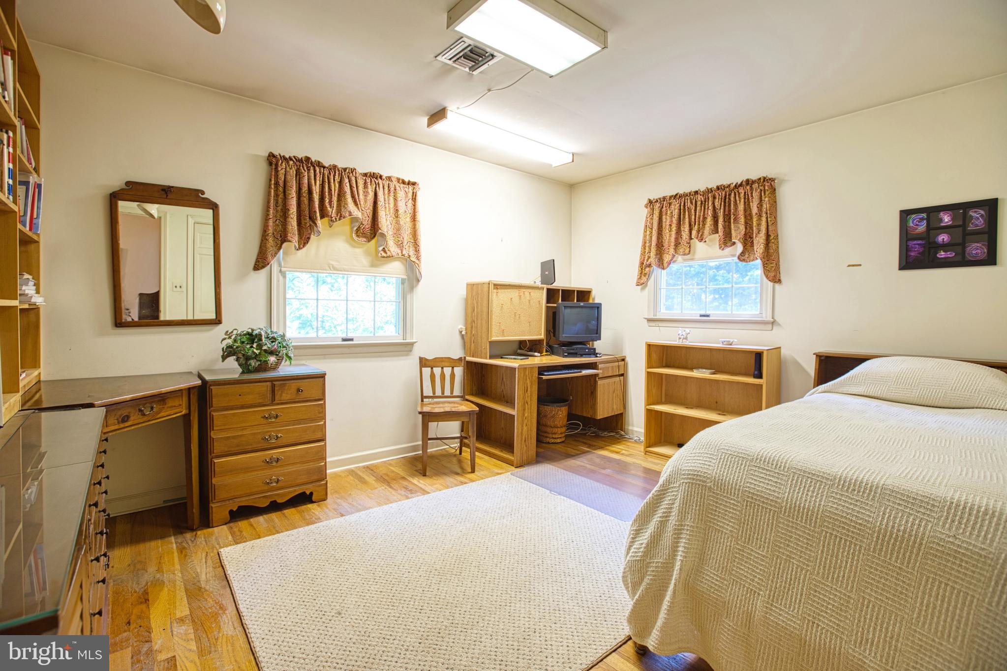 4 Sunset Road Lawrenceville, NJ 08648 - Photo 36 of 43 Bedroom 3