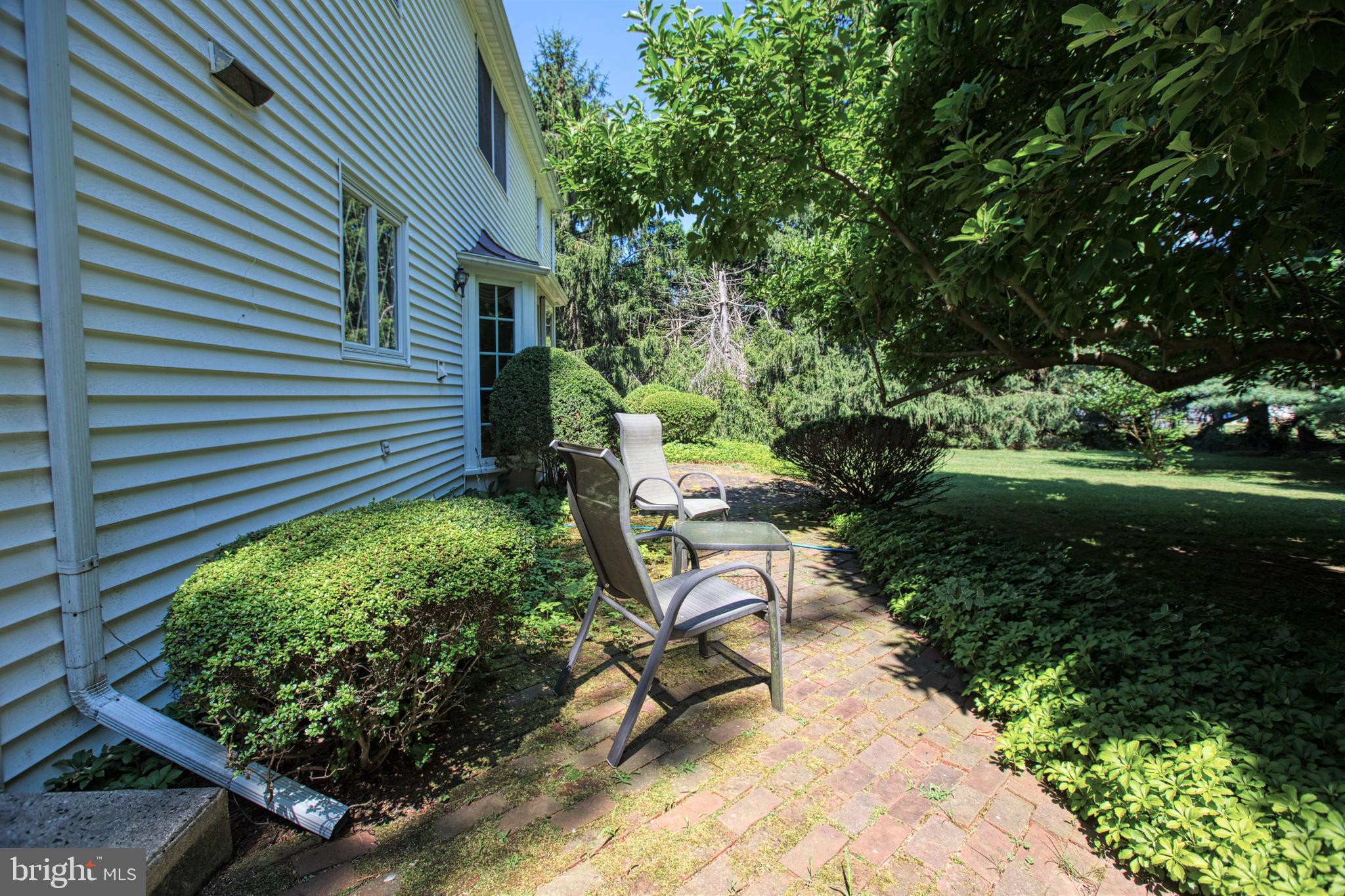 4 Sunset Road Lawrenceville, NJ 08648 - Photo 41 of 43 Brick patio