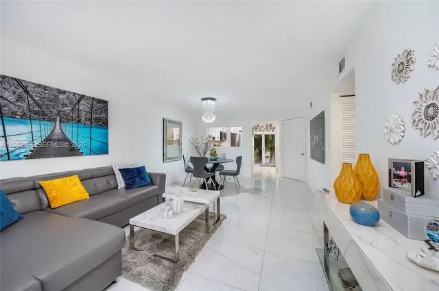 $365,000 | 6445 Southwest 130th Place, Unit 603, Miami, FL 33183