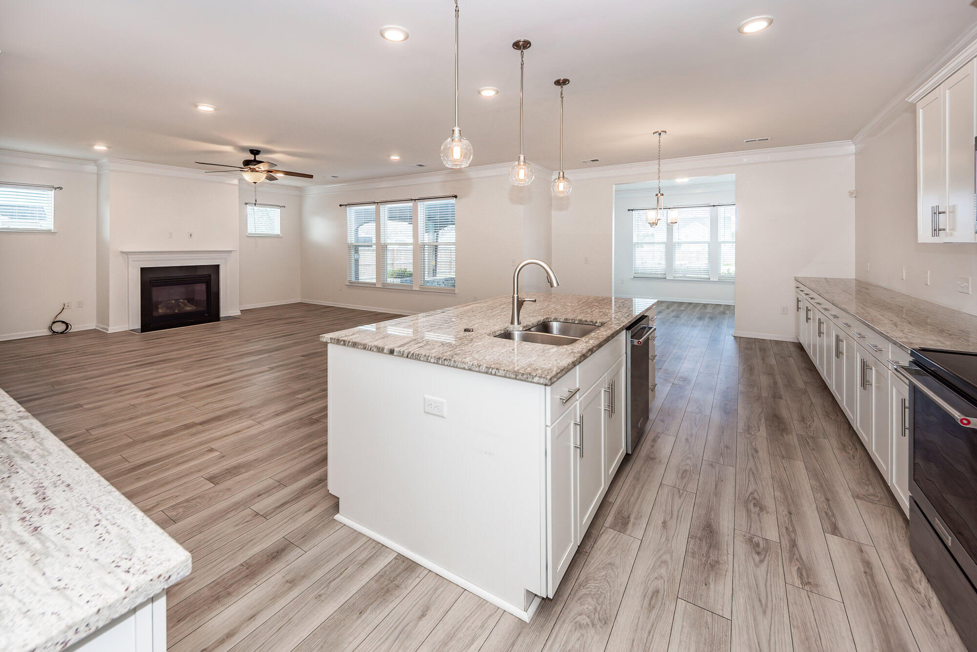 121 Lakelyn Road Moncks Corner, SC 29461 - Photo 8 of 40 09