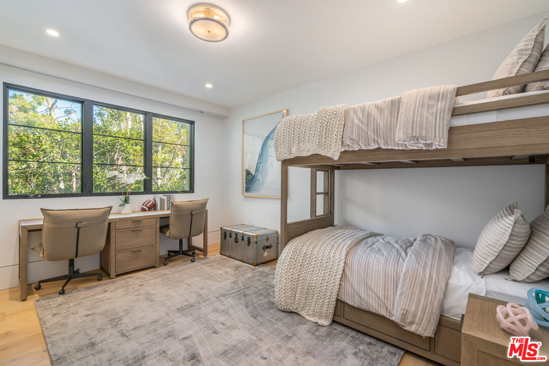 611 North Hillcrest Road Beverly Hills, CA 90210 - Photo 42 of 65