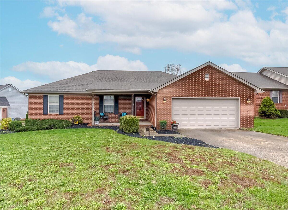 102 Cedar Ridge Road Frankfort, KY 40601 - Photo 2 of 37 02-1-2