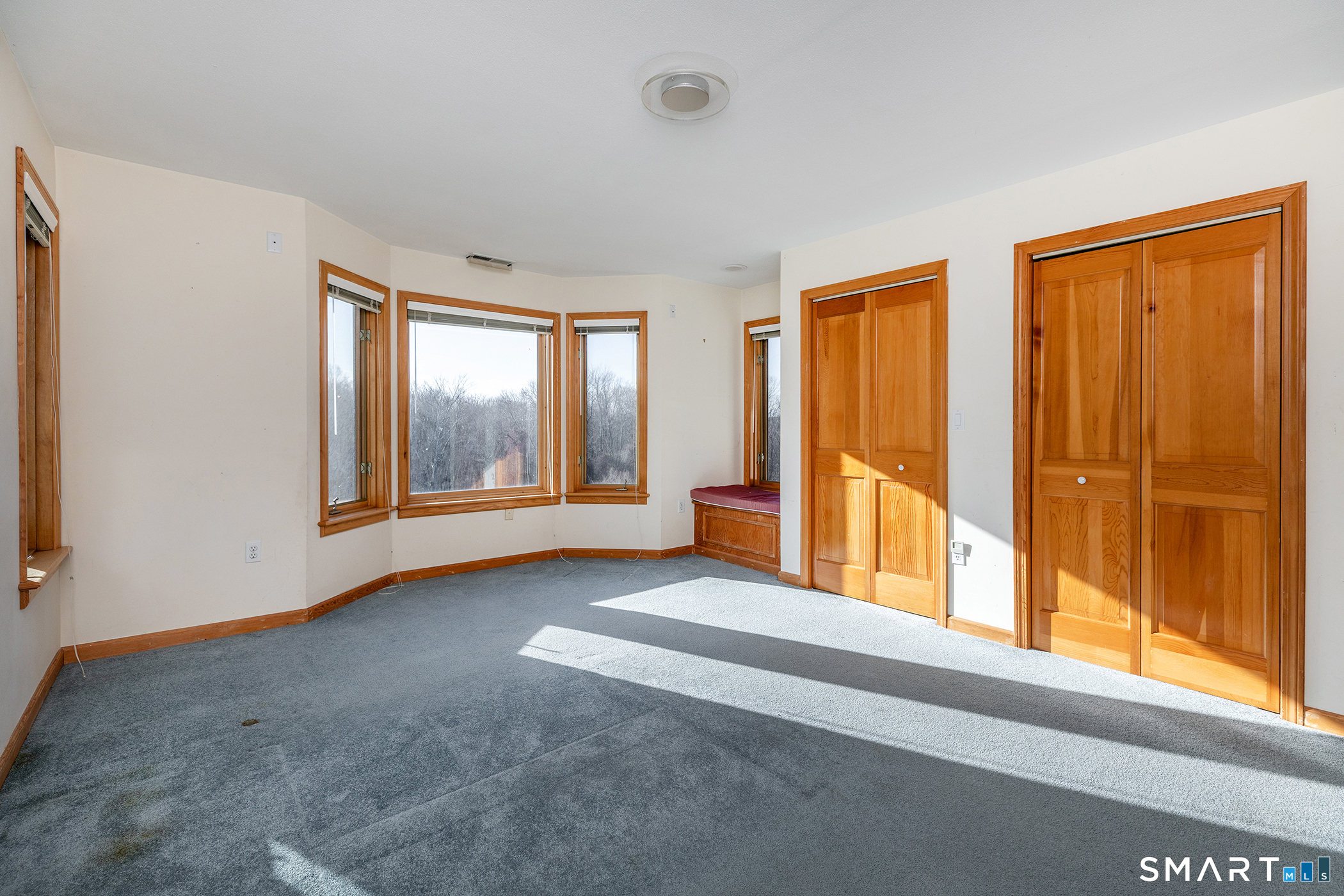 233 Southbury Road Roxbury, CT 06783 - Photo 24 of 38 an empty room with windows