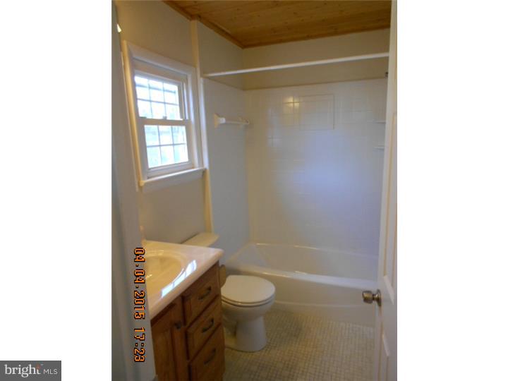 107 Morgan Road Aston, PA 19014 - Photo 20 of 24 Bathroom