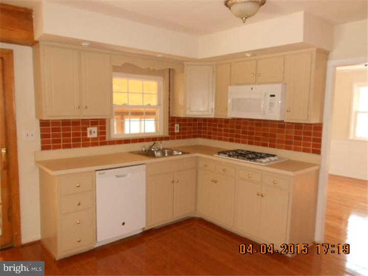 107 Morgan Road Aston, PA 19014 - Photo 9 of 24 Kitchen