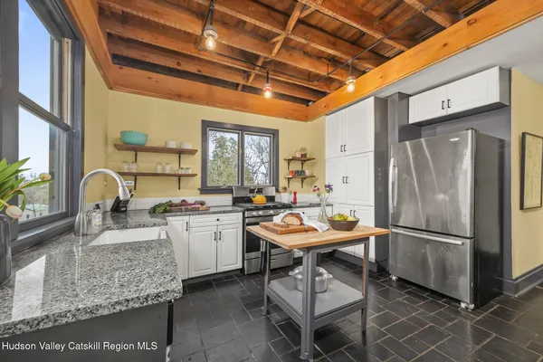 $1,175,000 | 4174 Highway 9W, Saugerties, NY 12490