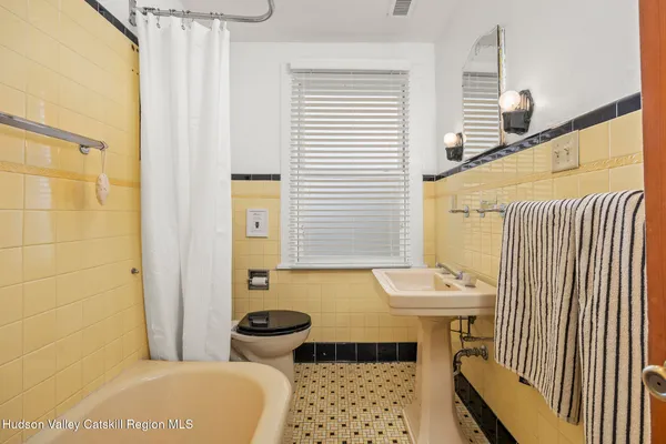 $1,175,000 | 4174 Highway 9W, Saugerties, NY 12490