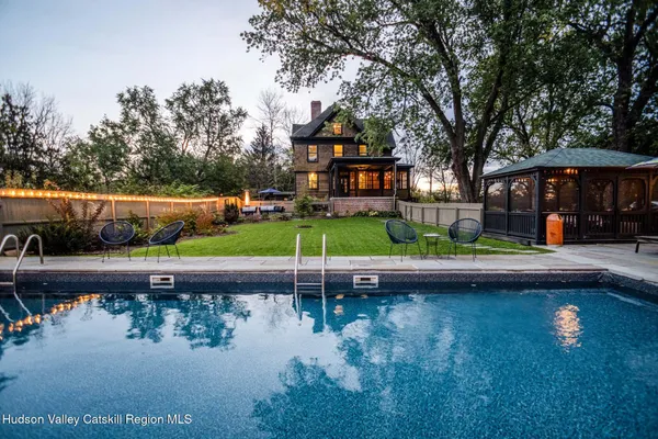 $1,175,000 | 4174 Highway 9W, Saugerties, NY 12490