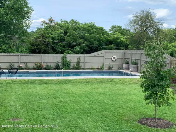 $1,175,000 | 4174 Highway 9W, Saugerties, NY 12490