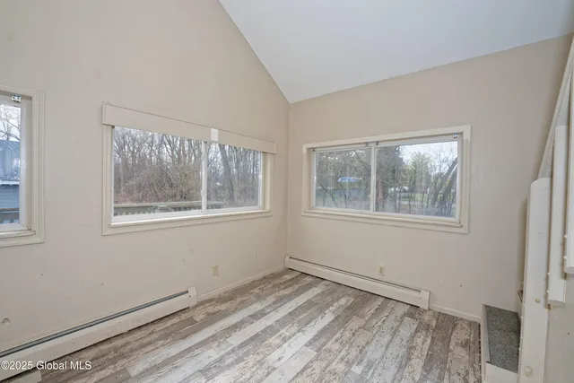 $190,000 | 387 Hudson River Road, Halfmoon, NY 12188