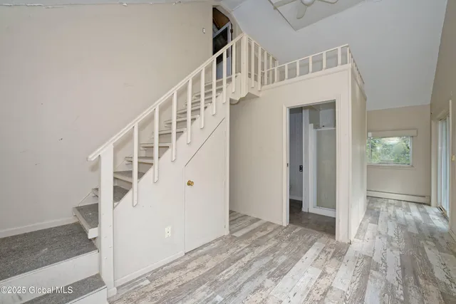 $190,000 | 387 Hudson River Road, Halfmoon, NY 12188