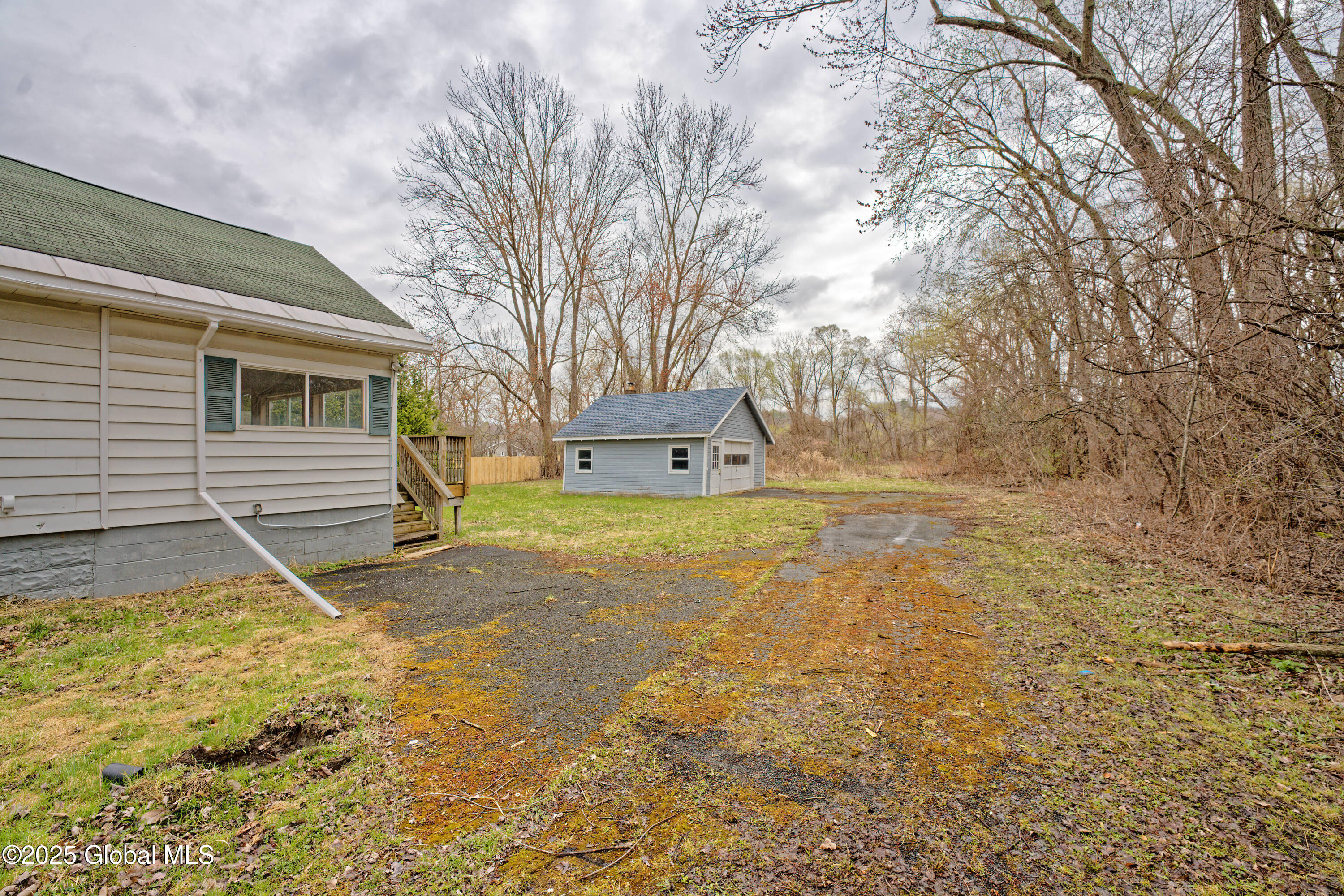 387 Hudson River Road Halfmoon, NY 12188 - Photo 30 of 43 Yard 1