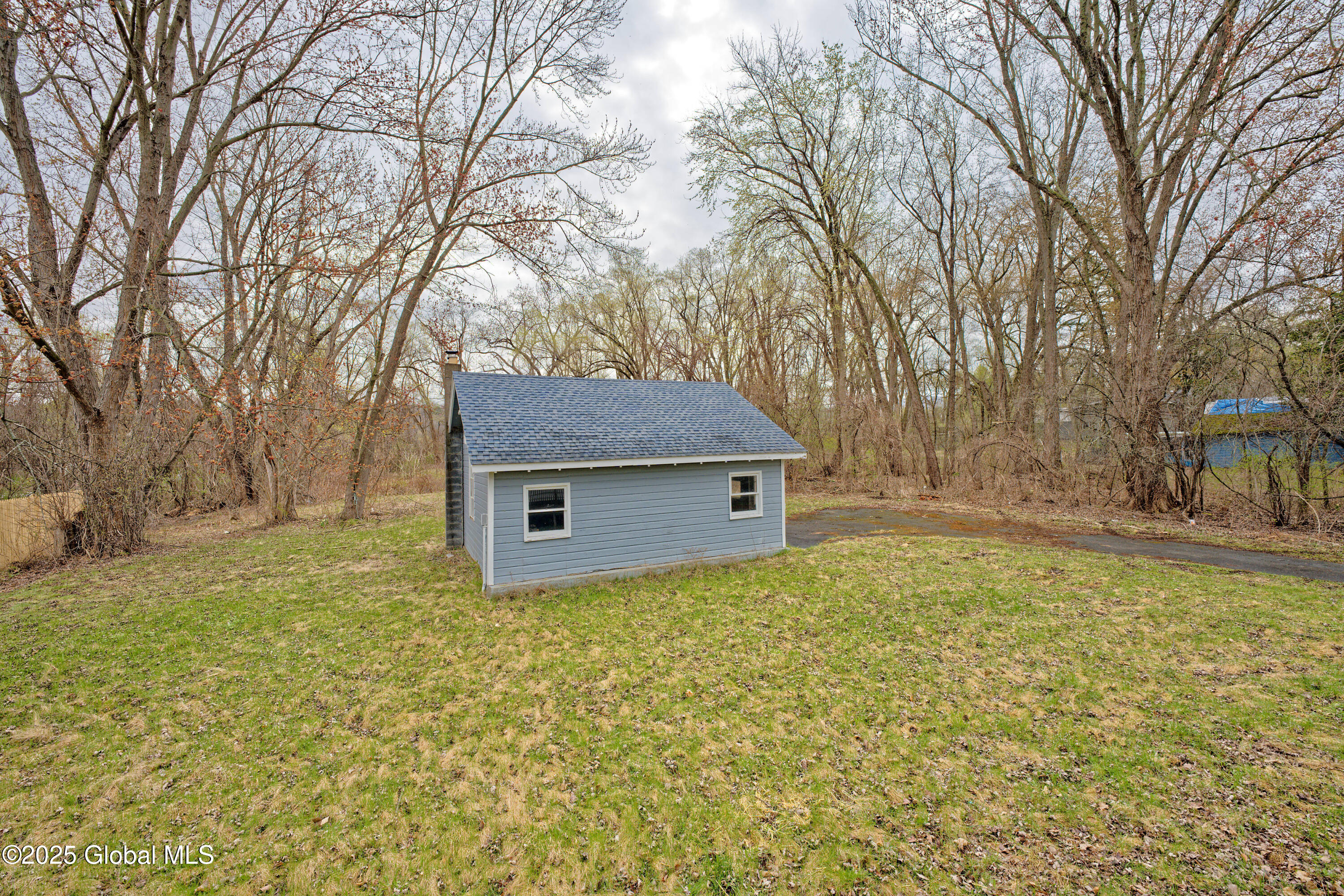 387 Hudson River Road Halfmoon, NY 12188 - Photo 38 of 43 Yard 9