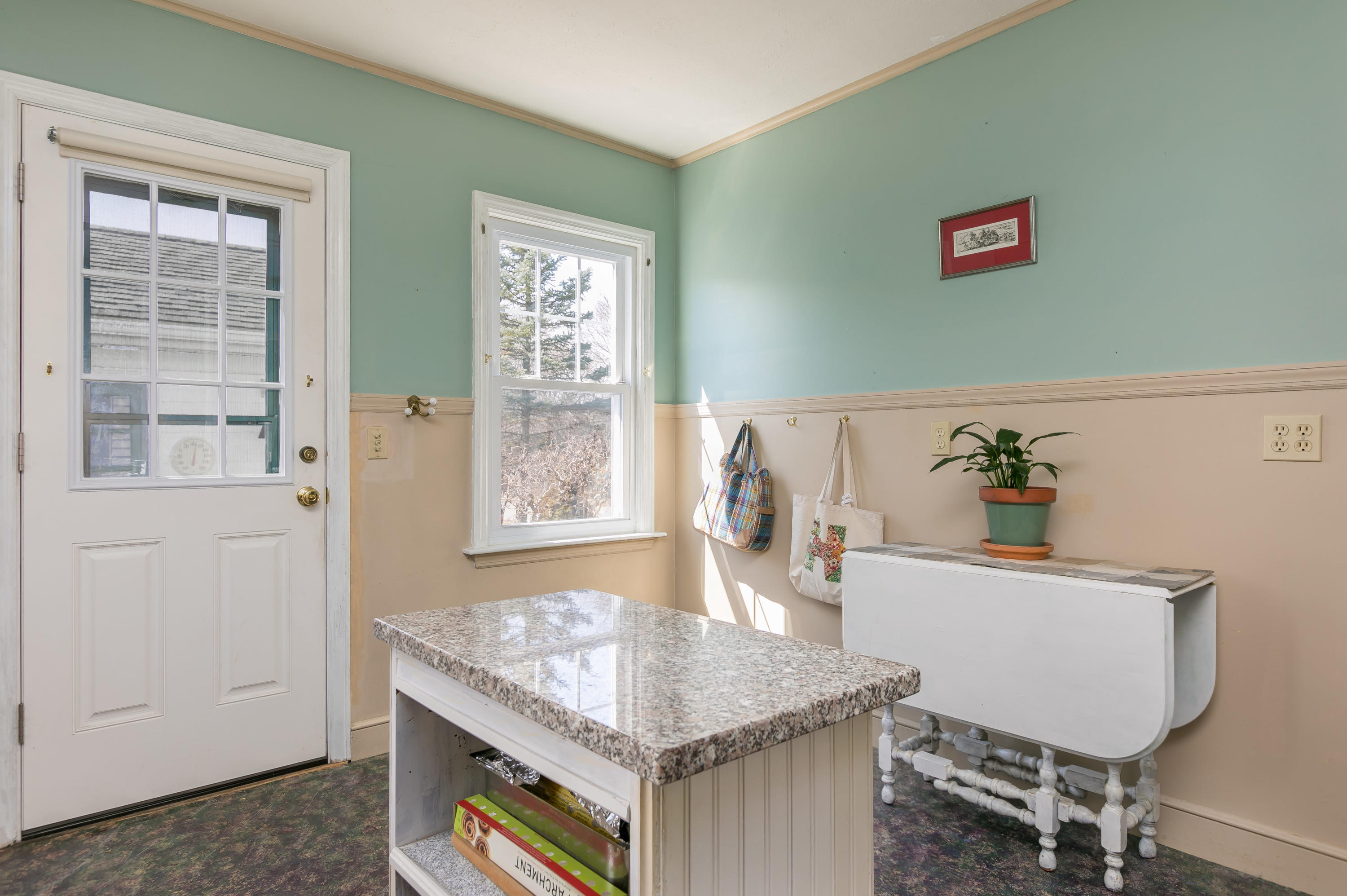 83 Victor Road Portland, ME 04103 - Photo 7 of 23 83 Victor Rd Portland ME 04103-print-007