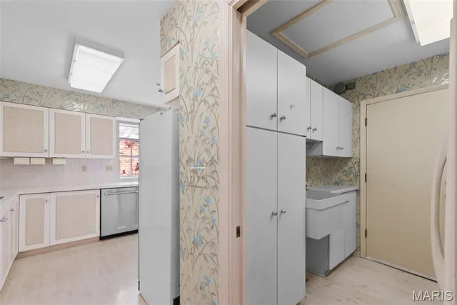 $499,900 | 330 Morristown Court, Chesterfield, MO 63017