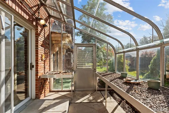 $499,900 | 330 Morristown Court, Chesterfield, MO 63017