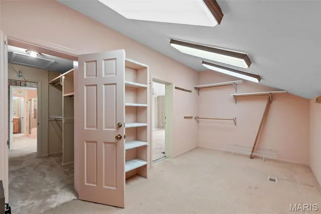 $499,900 | 330 Morristown Court, Chesterfield, MO 63017