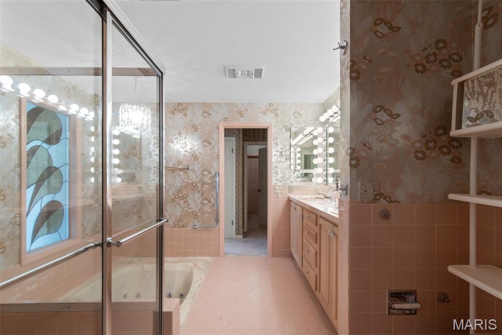 330 Morristown Court Chesterfield, MO 63017 - Photo 26 of 41