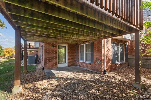 $499,900 | 330 Morristown Court, Chesterfield, MO 63017