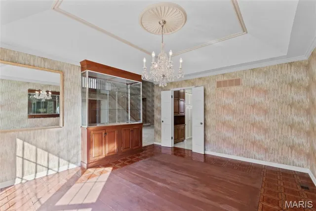 $499,900 | 330 Morristown Court, Chesterfield, MO 63017