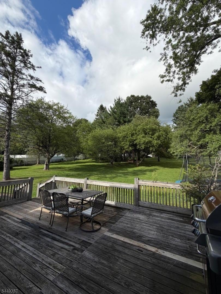 49 Schoolhouse Road Randolph, NJ 07869 - Photo 3 of 23 Gallery Image 3
