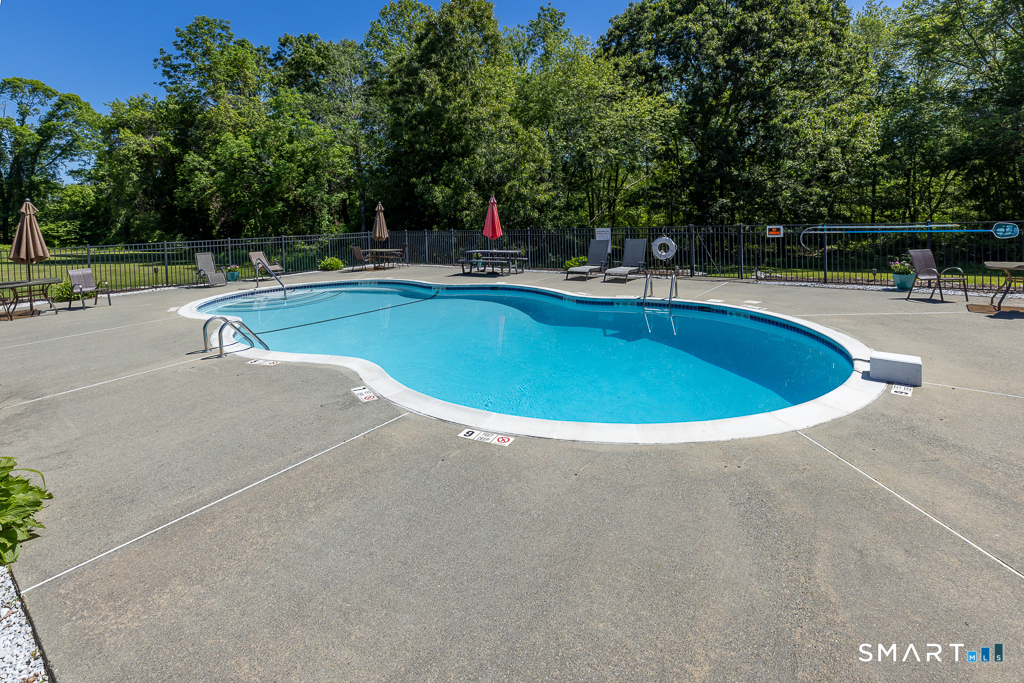 91 Riverview Road, Unit 8C East Lyme, CT 06357 - Photo 32 of 35