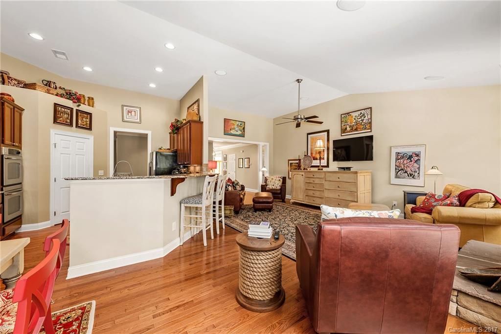 522 Placid Court Tega Cay, SC 29708 - Photo 11 of 24 Gallery Image 11