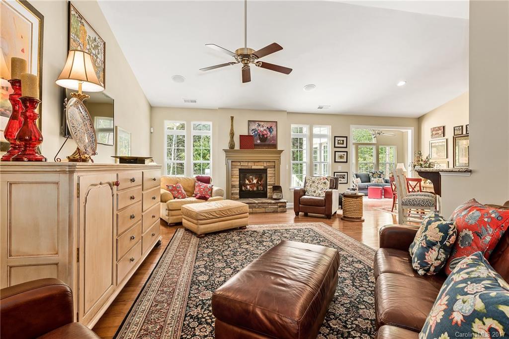 522 Placid Court Tega Cay, SC 29708 - Photo 8 of 24 Gallery Image 8
