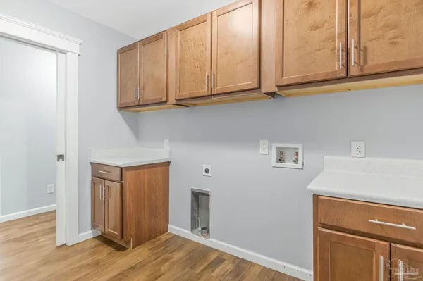 $245,000 | 810 West Lakeview Avenue, Pensacola, FL 32501