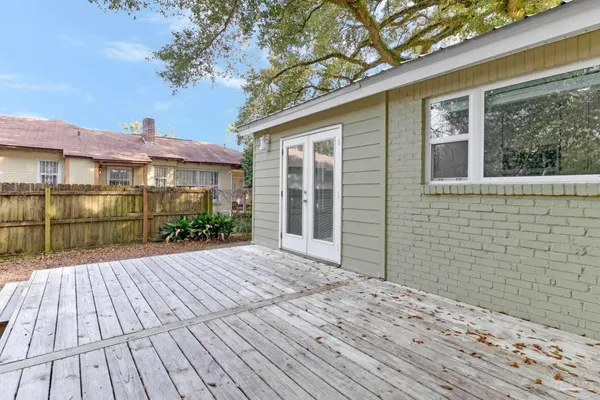 $245,000 | 810 West Lakeview Avenue, Pensacola, FL 32501