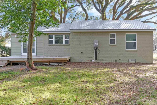$245,000 | 810 West Lakeview Avenue, Pensacola, FL 32501