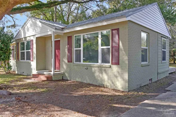 $245,000 | 810 West Lakeview Avenue, Pensacola, FL 32501