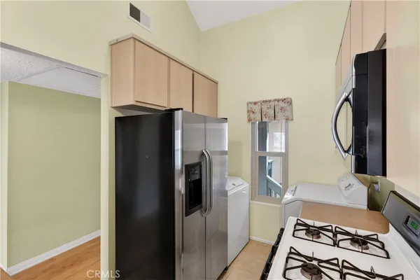 $549,900 | 143 Orange Blossom, Unit 113, Irvine, CA 92618