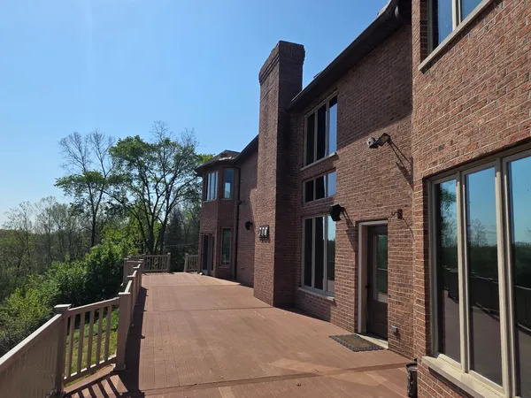 $900,000 | 10187 Cherokee Lane, Aurora, IN 47001