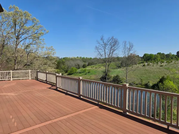 $900,000 | 10187 Cherokee Lane, Aurora, IN 47001