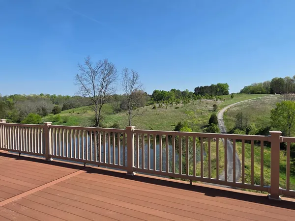 $900,000 | 10187 Cherokee Lane, Aurora, IN 47001
