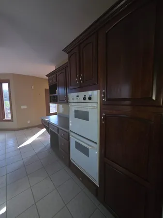 $900,000 | 10187 Cherokee Lane, Aurora, IN 47001