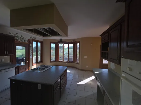 $900,000 | 10187 Cherokee Lane, Aurora, IN 47001