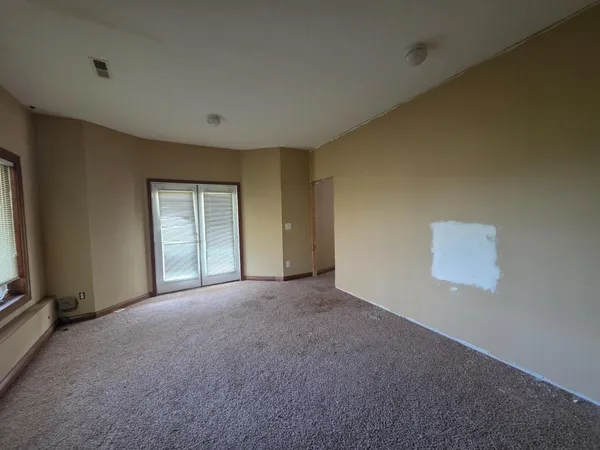 $900,000 | 10187 Cherokee Lane, Aurora, IN 47001