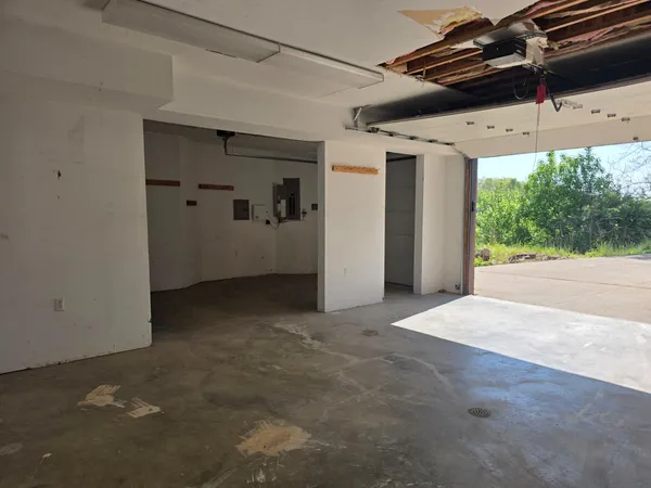 $900,000 | 10187 Cherokee Lane, Aurora, IN 47001