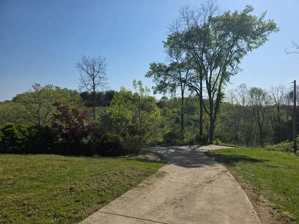 $900,000 | 10187 Cherokee Lane, Aurora, IN 47001