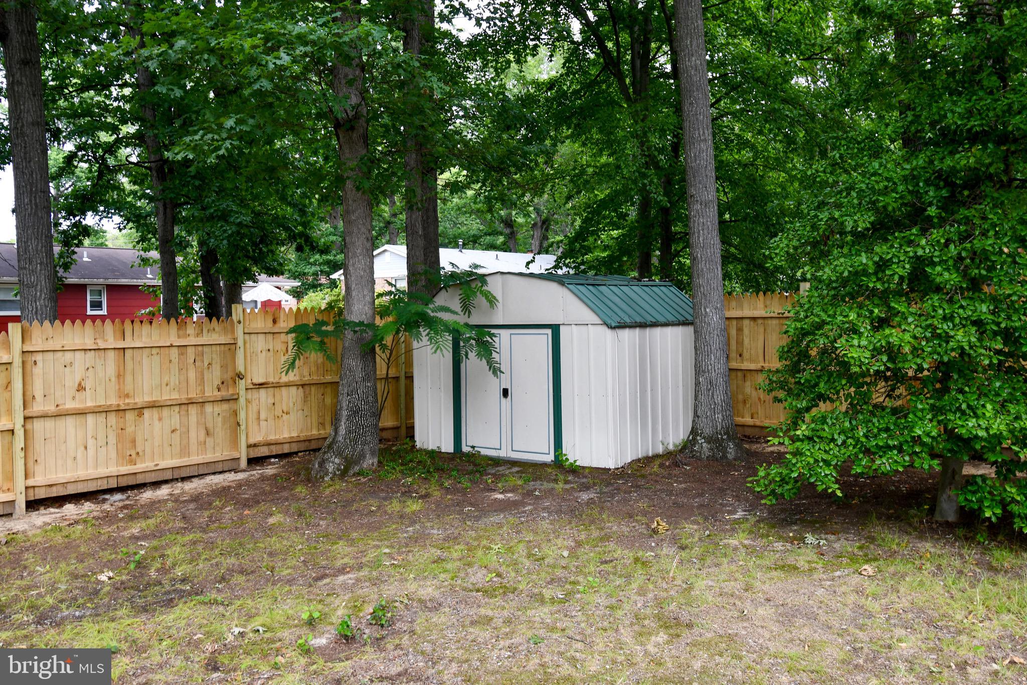 9616 Small Drive Clinton, MD 20735 - Photo 23 of 50 a view of a backyard