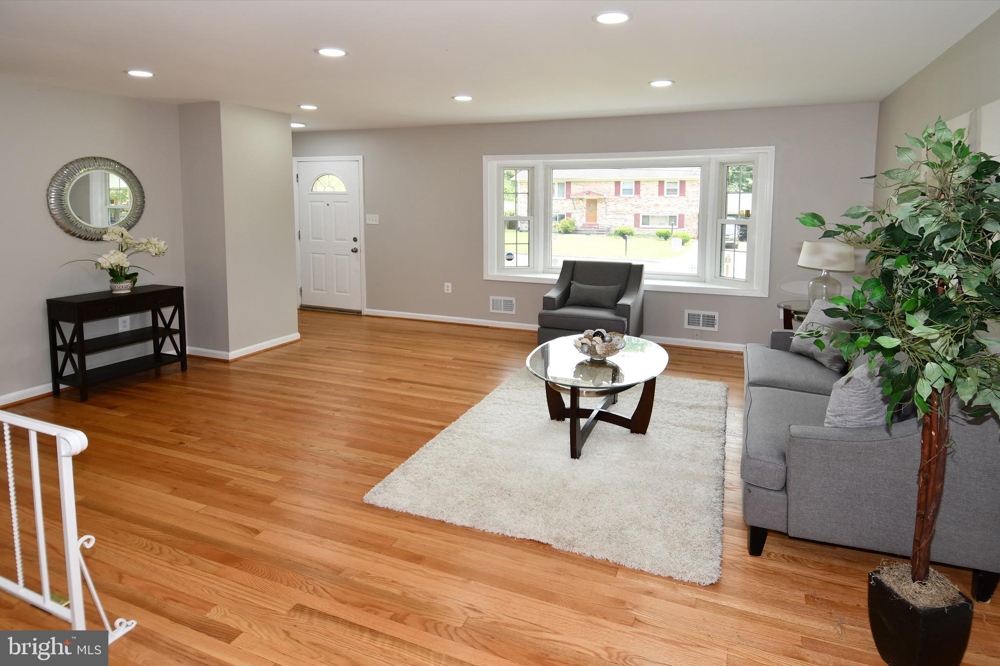 9616 Small Drive Clinton, MD 20735 - Photo 5 of 50 a living room with furniture