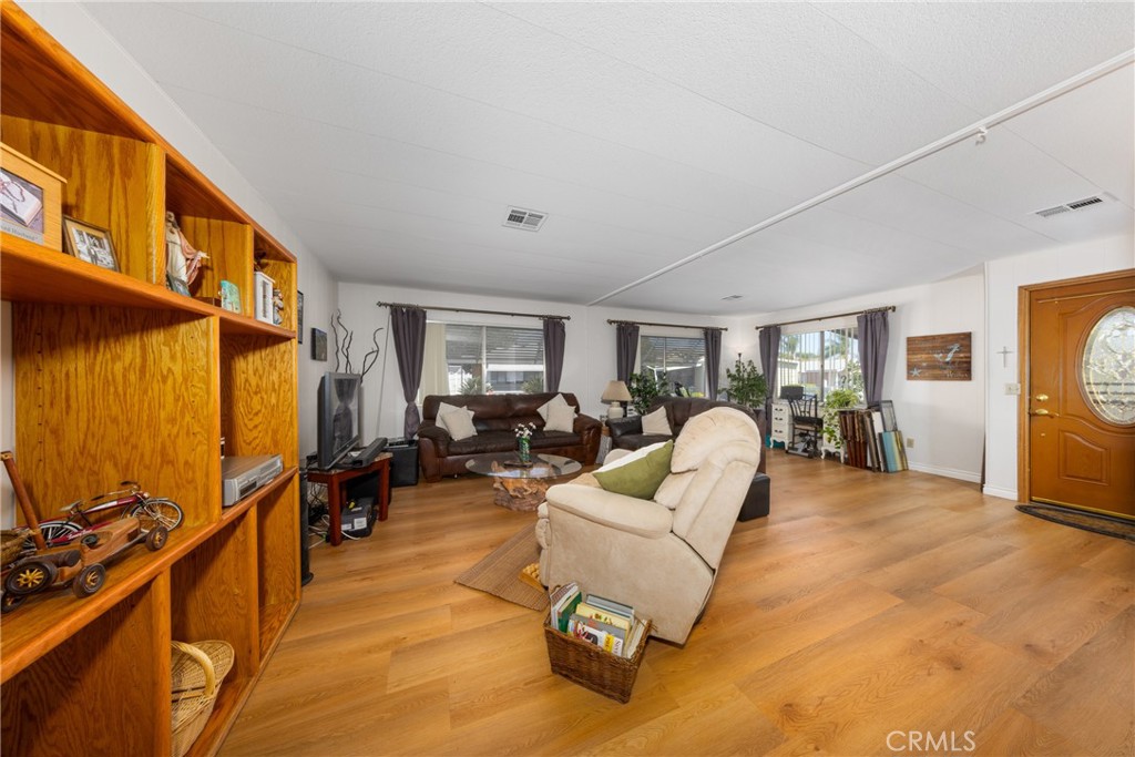 8651 Foothill Boulevard, Unit 18 Rancho Cucamonga, CA 91730 - Photo 14 of 31
