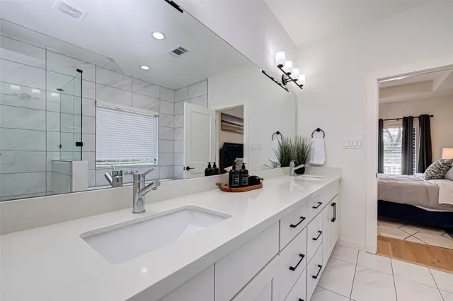 $2,800 | 4101 Edison Street, Houston, TX 77009