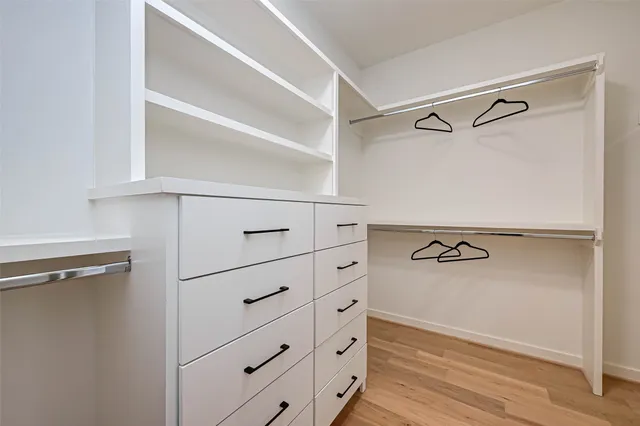 $2,800 | 4101 Edison Street, Houston, TX 77009