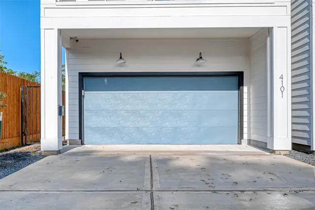 $2,800 | 4101 Edison Street, Houston, TX 77009