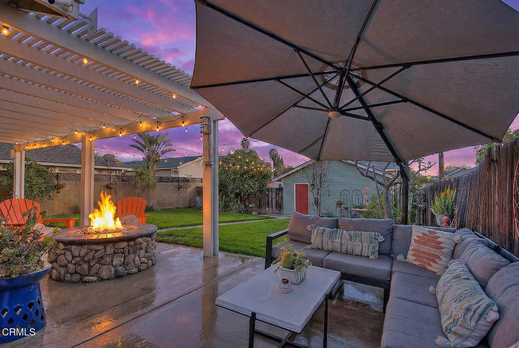 420 West 3rd Street San Dimas, CA 91773 - Photo 18 of 19 a view of a chairs and tables in the patio
